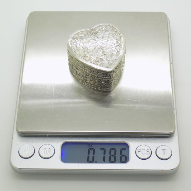 Vintage Italian Genuine Silver 800 Heart-Shaped Trinket Box with Floral Detail, 1980s For Sale - Image 11 of 13