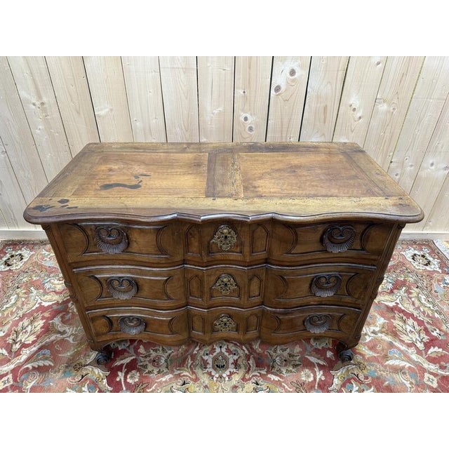 Gold Louis XV Chest of Drawers in Walnut with Carved Shell Handles For Sale - Image 8 of 9