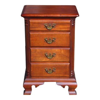 Vintage Kling Federal Style Solid Mahogany Nightstand End Table For Sale
