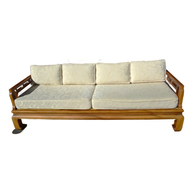 Vintage Baker Style Asian / Ming Fretwork Wooden Couch W/ White Embossed Cushions For Sale