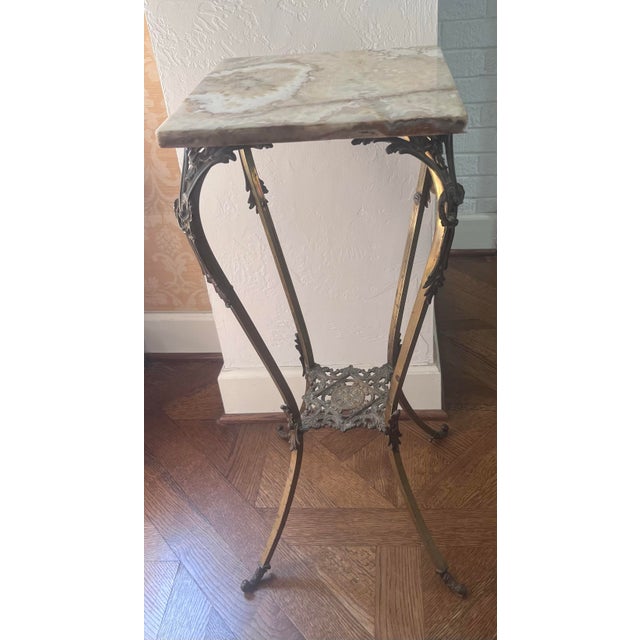 Beige Victorian Two Tier Brass Plant Stand With Onyx Top For Sale - Image 8 of 10