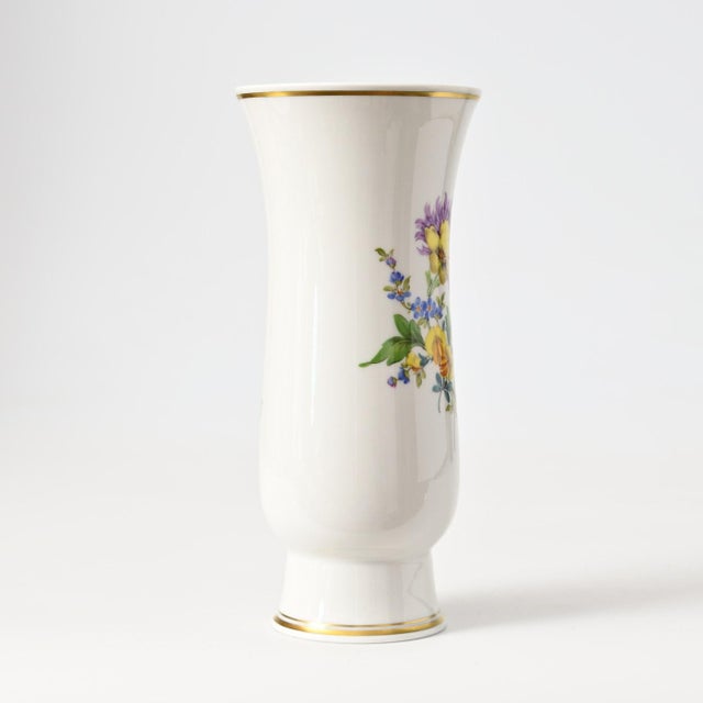 1970s German Hand-Painted Flower Series Porcelain Vase from Meissen, 1950s For Sale - Image 5 of 11