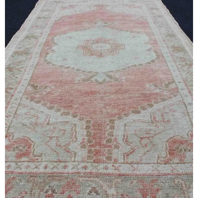 Vintage Turkish Oushak Medallion Rug in Soft Coral, Mint Green, and Beige Tones For Sale In Atlanta - Image 6 of 13
