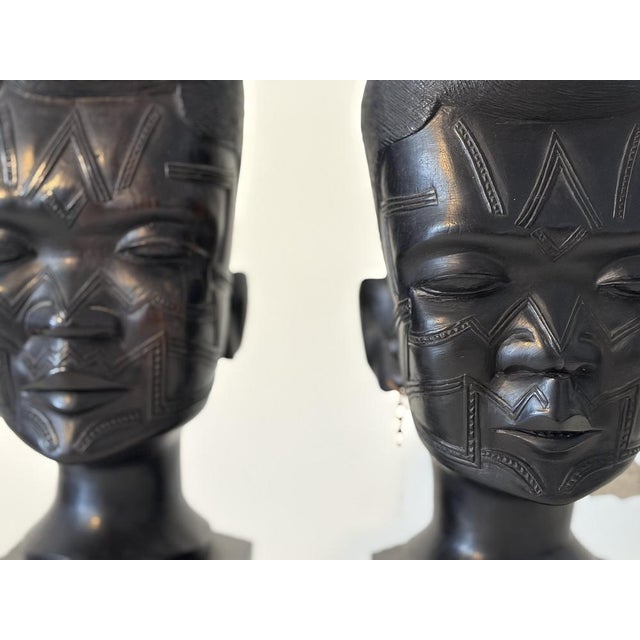 Makonde Ebony Busts, Mueda, Mozambique, 1964, Set of 2 For Sale - Image 4 of 6