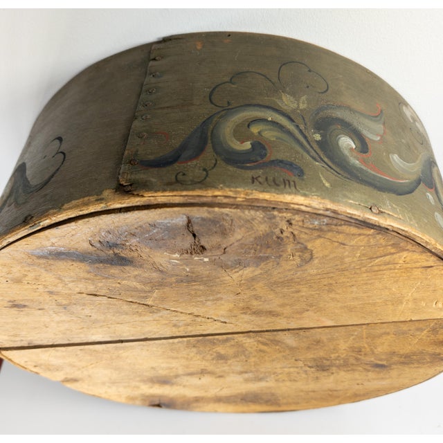 19th Century Large Norwegian Pine Tine Box With Rosemaling, Signed For Sale - Image 13 of 13