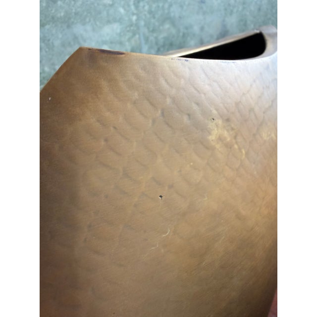 Pair of Hand-Hammered Vintage-Finish Bronze Vases — Ø 40 Cm & Ø 30 Cm For Sale - Image 6 of 6