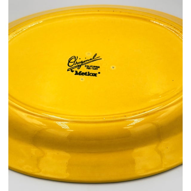 Yellow 1930s Metlox Poppytrail "Early California" Pottery 200 Series Yellow Serving Platter For Sale - Image 8 of 9