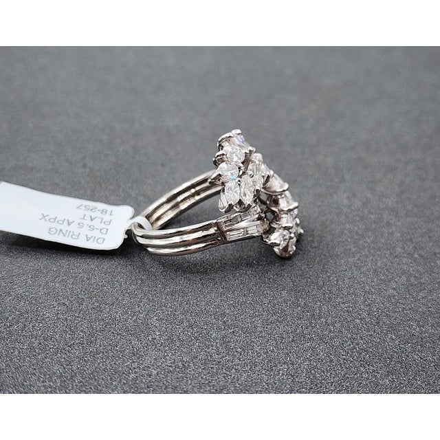 White 5.50 Ct Diamond Ring Size 6 For Sale - Image 8 of 9