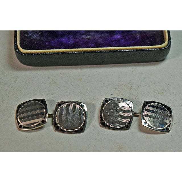 1920s Art Deco 14k White Gold Black Enamel Double Sided Textured Cufflinks With Antique Box For Sale - Image 5 of 18