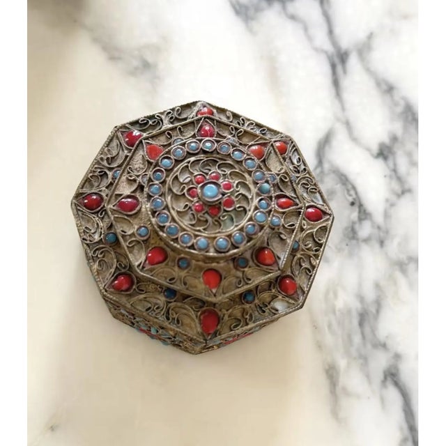1950s Vintage Nepal Tibetan Box | Inlaid Coral & Turquoise For Sale - Image 5 of 5