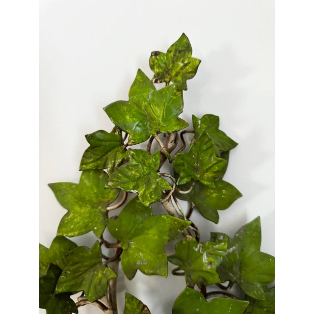 1960s Pair of Vintage Italian Tole Painted Green Botanical Ivy Leaf Wall Candle Sconces For Sale - Image 5 of 10