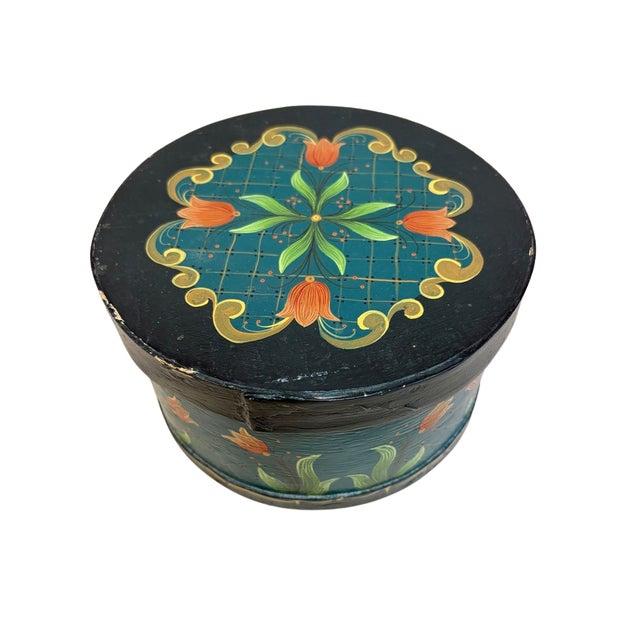 Vintage American Hand-Painted Shaker-Style Bentwood Folk Art Sewing Box For Sale - Image 4 of 9