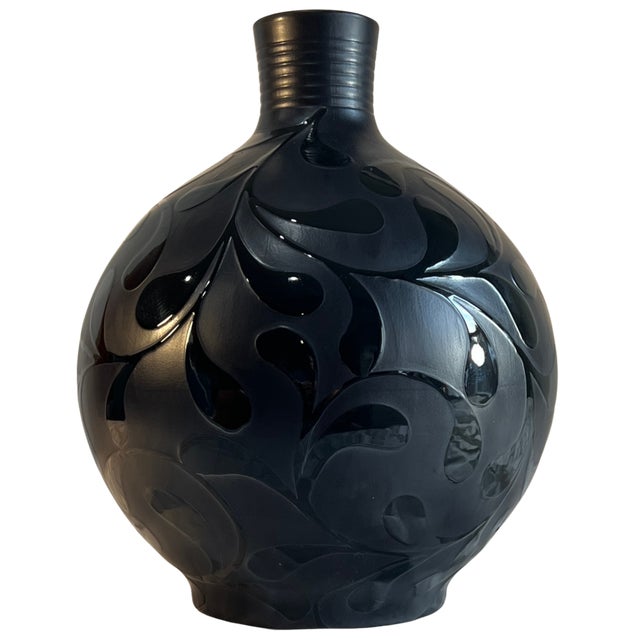 Late 20th Century Large 16 In, Tall Bulbous Black Ceramic Leaf Design Vase For Sale - Image 5 of 14