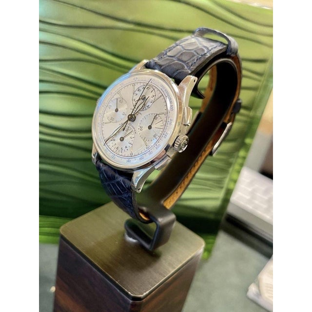 Vintage Universal Aero-Compax Watch, 1950s For Sale - Image 12 of 18