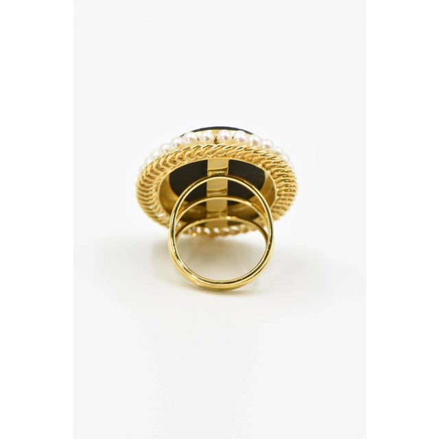 Mid 20th Century Antique Micromosaic Roman Architecture Scene Pearl and Gold Ring size 6 For Sale - Image 5 of 7