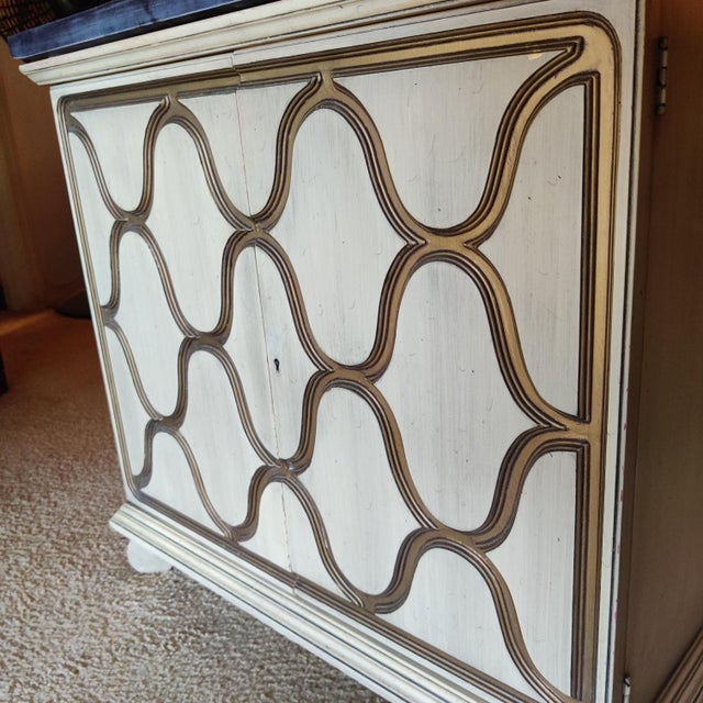 Mid-Century Modern Vintage Heritage Henredon Dorothy Draper España Small Chest Cabinet With Key For Sale - Image 3 of 14