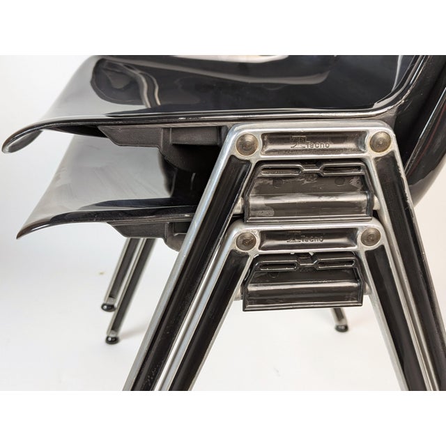 Modus Stackable Chairs with Desk in Black Plastic and Aluminum by O. Borsani, 1980s, Set of 8 For Sale - Image 12 of 17