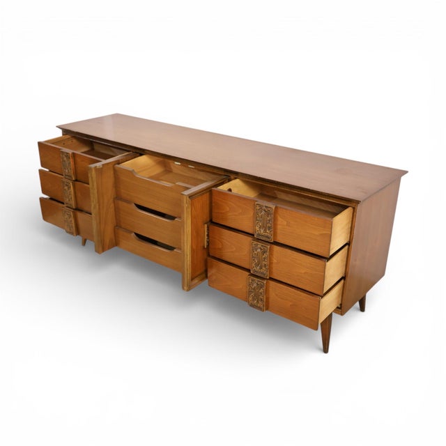 Bassett Mayan Mid-Century Modern Tiki 9-Drawer Lowboy Dresser, C. 1960s For Sale - Image 10 of 12
