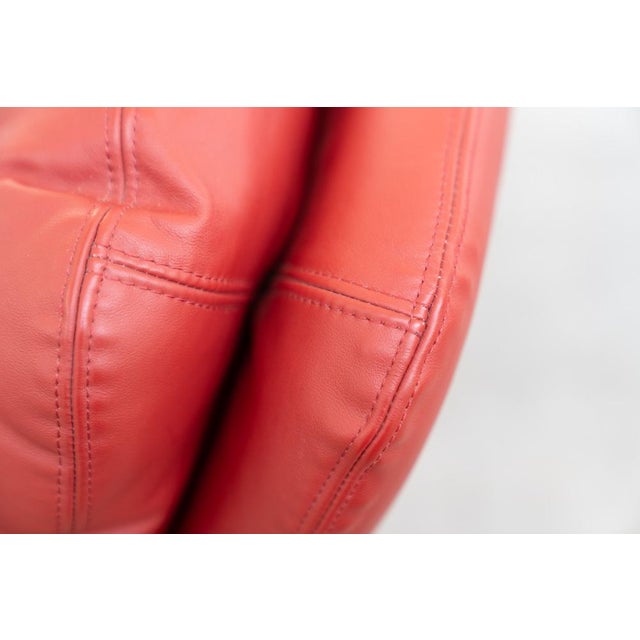 Set of Lounge Chair and Footrest in Red Leather by Vitelli e Ammannati for Brunati, 1970s-1980s For Sale - Image 15 of 18