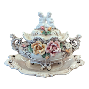 Mid 19th Century Capodimonte Large Toureen With Underplate