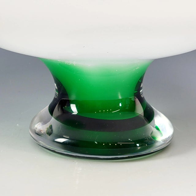 Modern White & Emerald Green Art Glass Pedestal Bowl 12" For Sale In San Francisco - Image 6 of 12
