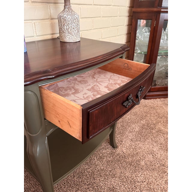 French Provincial Vintage Dixie Side Table | Refinished Solid Wood Accent Table in Olive Green & Mahogany For Sale - Image 3 of 9