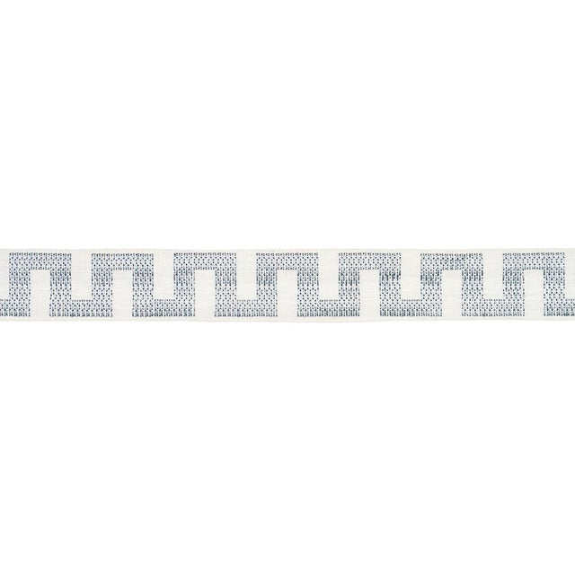 A charmingly relaxed linen tape with a geometric pattern that looks hand-stitched. Also available in a medium and wide...