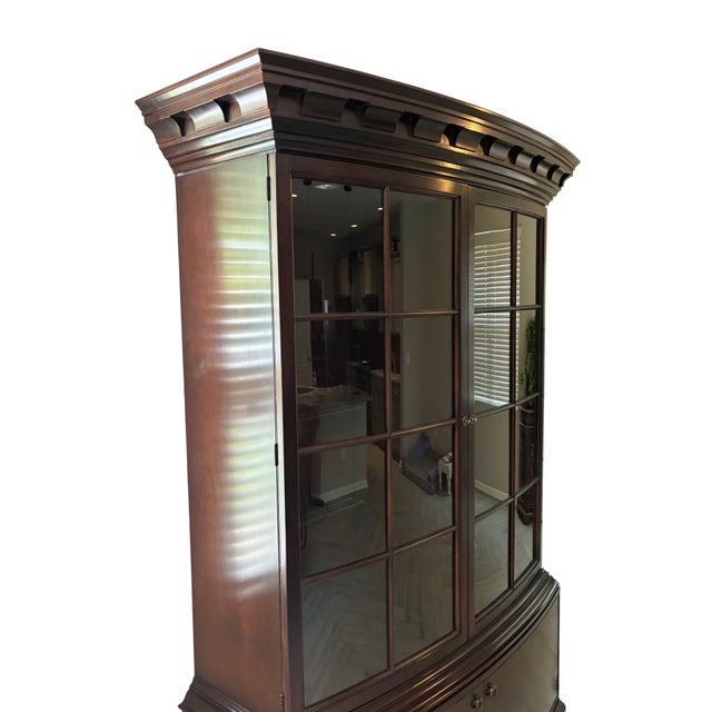 Wood Late 20th Century Baker, Georgian Style Bow-Front China Cabinet For Sale - Image 7 of 10