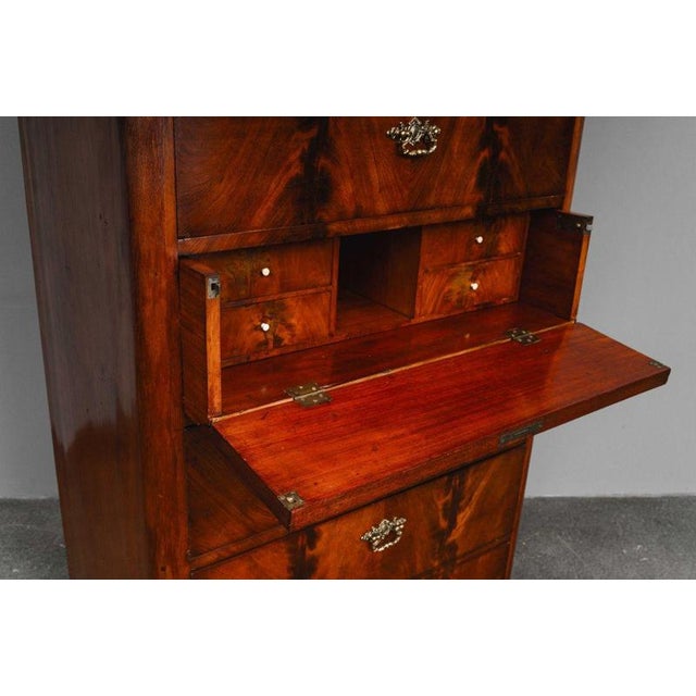 Biedermeier Chest of Drawers with Secretary Compartment in Mahogany, Early 19th Century For Sale - Image 10 of 18