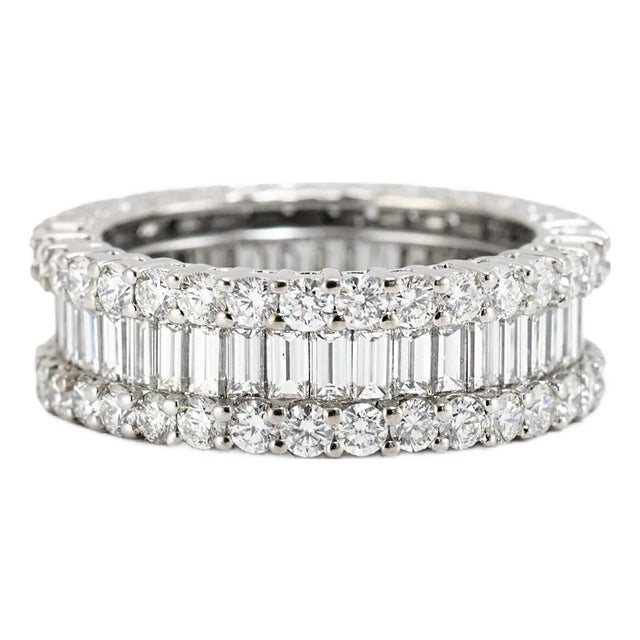 14k White Gold 5.18ctw Baguette & Round Diamond Eternity Band Ring, Size 7 For Sale
