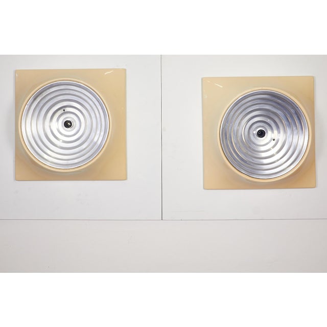 Set of 2 Space Age Wall Lights from Studio Nizzoli For Sale - Image 14 of 15