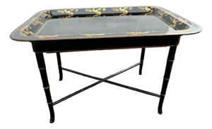 Late 20th Century English Chinoiserie Style Paper Mache Tray Table or Coffee Table