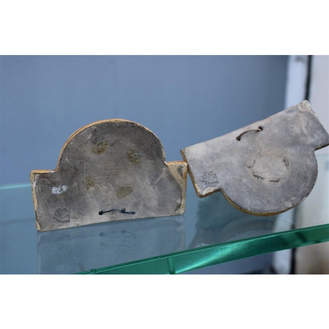 Purple Majolica Shelves with Faces from Laboratorio Pesaro, 1940s, Set of 2 For Sale - Image 8 of 12