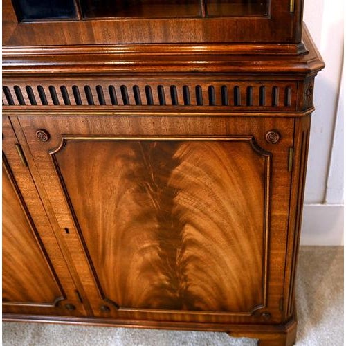 Georgian Revival Mahogany Bookcase from Bevan and Funnell, 1910s For Sale - Image 12 of 17