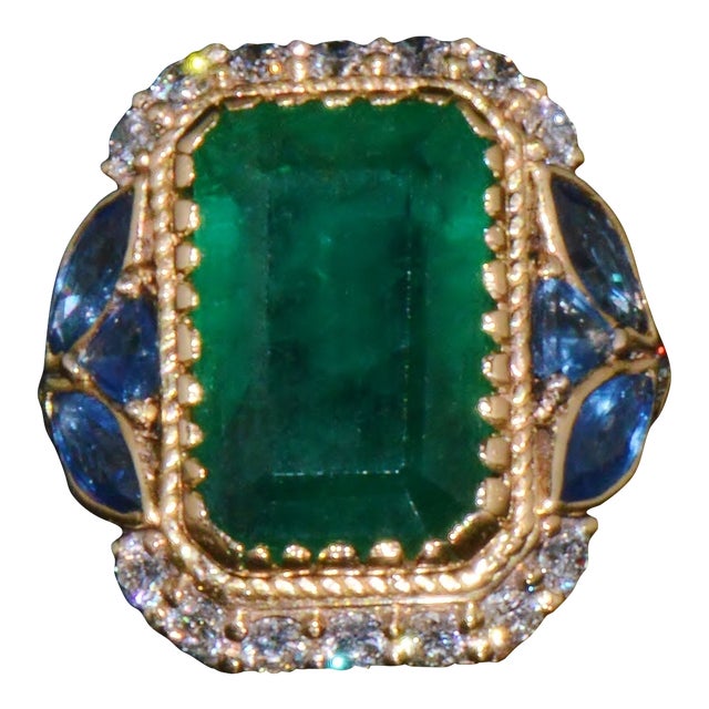 Gia Certified Natural 12.80cts Emerald Sapphire Diamond 18k Solid Gold Cocktail Ring, Size 6 For Sale
