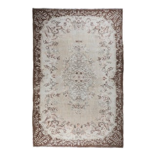 Authentic Anatolian Rug – Mid 20th Century Floral Geometry - 6' 7'' X 9' 11'' For Sale