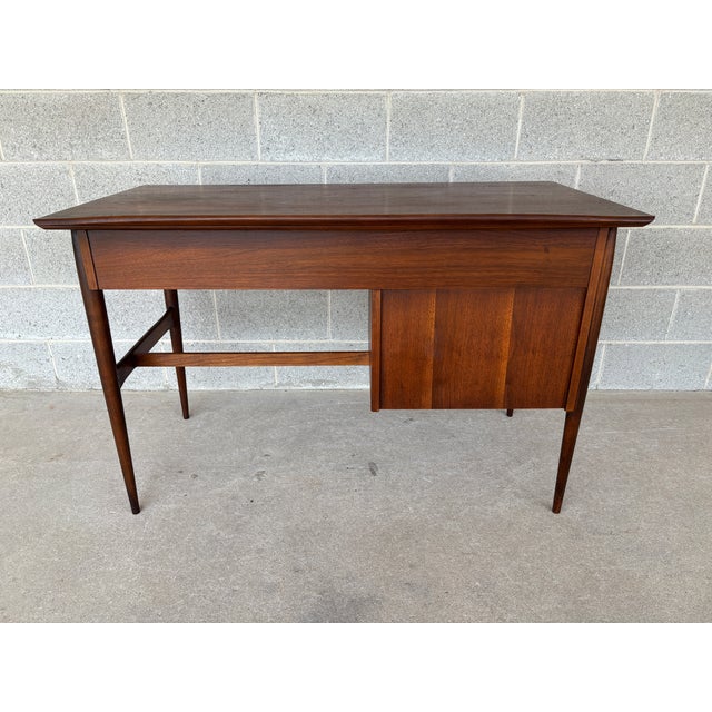 Bassett Furniture Mid Century Modern Walnut 4 Drawer Desk & Chair For Sale - Image 13 of 18