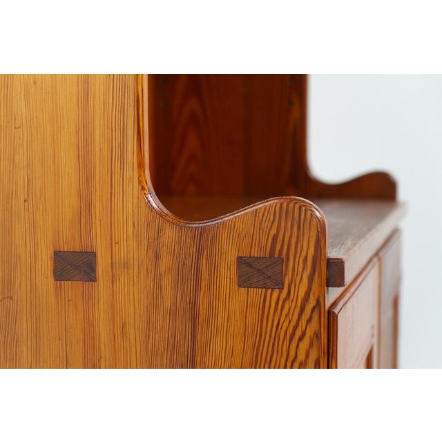 Antique Oregon Pine Bookcase by Martin Nyrop for Rud Rasmussen, Denmark, 1905 For Sale - Image 14 of 18