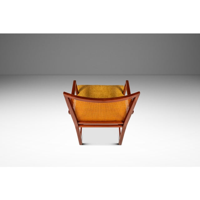 Rare Mid-Century Modern Cane-Backed Armchair in Walnut & Bouclé Attributed to Michael Taylor for Baker Furniture (New World Collection), Usa, C. 1960s For Sale In Orlando - Image 6 of 18