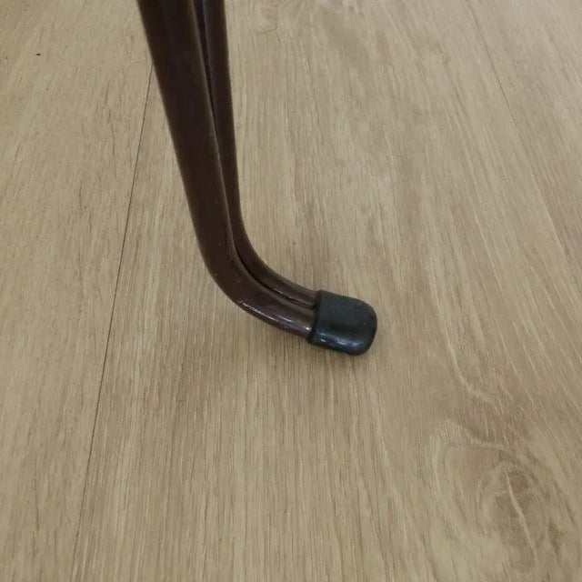 Vintage Wire Mesh Stool, 1960s, in Very Good conditions. Designed 1960 to 1969