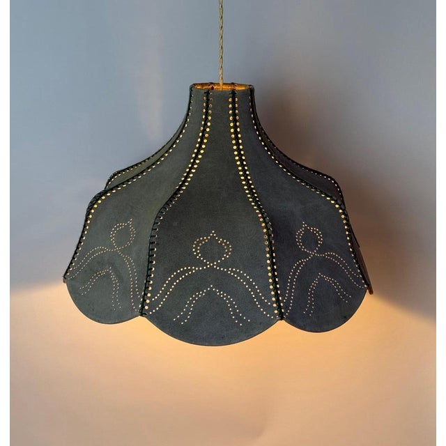 Italian Hand-Sewn Celadon Green Suede Pendant Lamp with Sculptural Flower, 1970s For Sale - Image 3 of 16