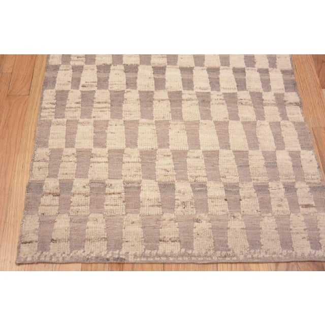 Early 21st Century Modern Hallway Runner Rug For Sale - Image 5 of 8