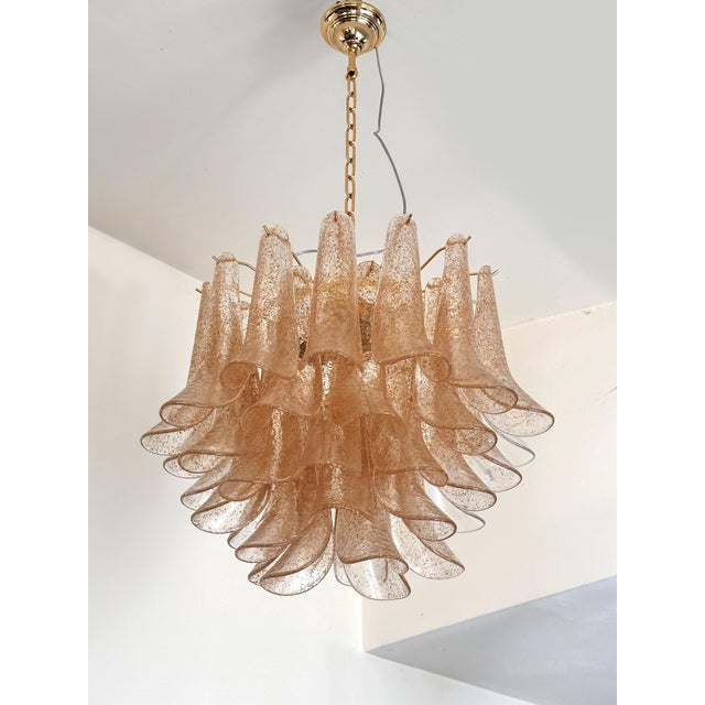 Gold Contemporary Clear and Gold “Petali-Selle” Murano Glass Chandelier in Mazzega Style For Sale - Image 8 of 8