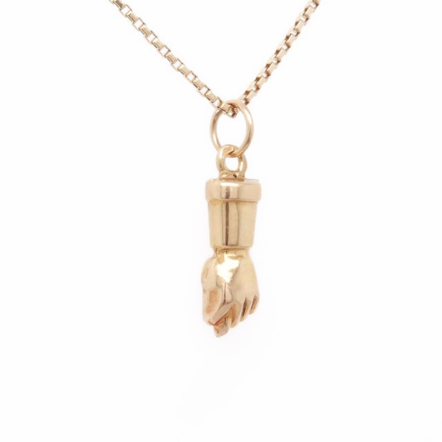 Vintage 14k Gold Fig Sign / Mano Figa Pendant or Charm for a Bracelet For Sale In Philadelphia - Image 6 of 16