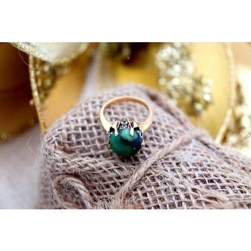 Gold Ring with Diamonds in Brilliant Cut For Sale - Image 5 of 7