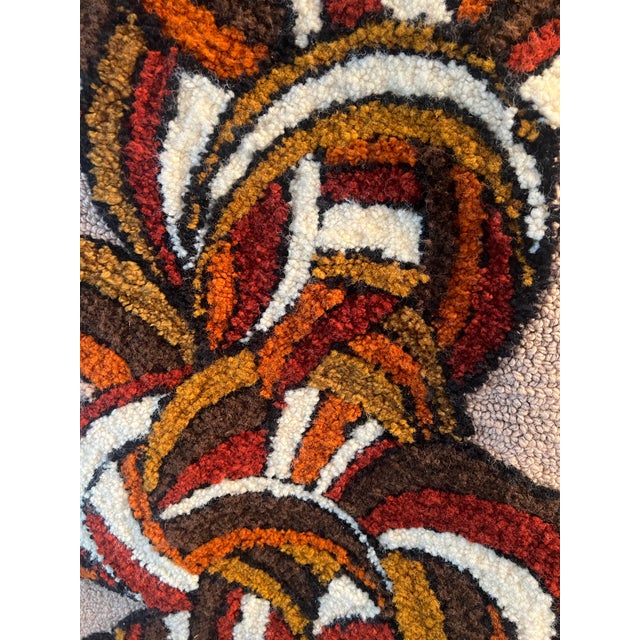We have for your consideration a very gorgeous carpet rug wall tapestry. Tapestry conists of a abstract design with a...