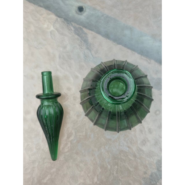 Empoli 1960s Small Empoli Green Ribbed Empoli Bottle For Sale - Image 4 of 5