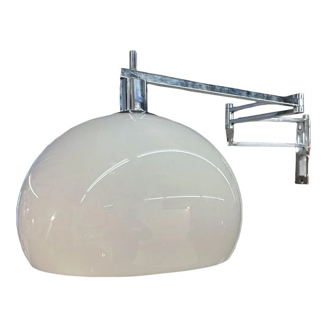 Mid-Century Italian Adjustable Wall Lamp 1980s For Sale