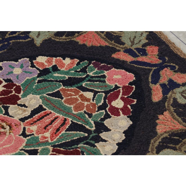 1920s Antique Hooked Rug in Black With Floral Medallion & Patterns From Rug & Kilim For Sale - Image 5 of 7
