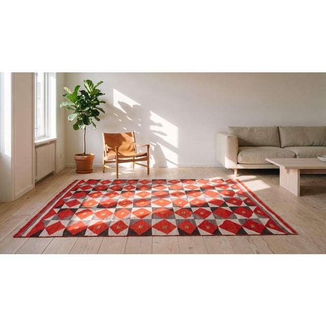 Astounding Red Ground Color Lozengoid Medallion Antique Navajo Transitional Period-Beeldlei Rug For Sale In New York - Image 6 of 8